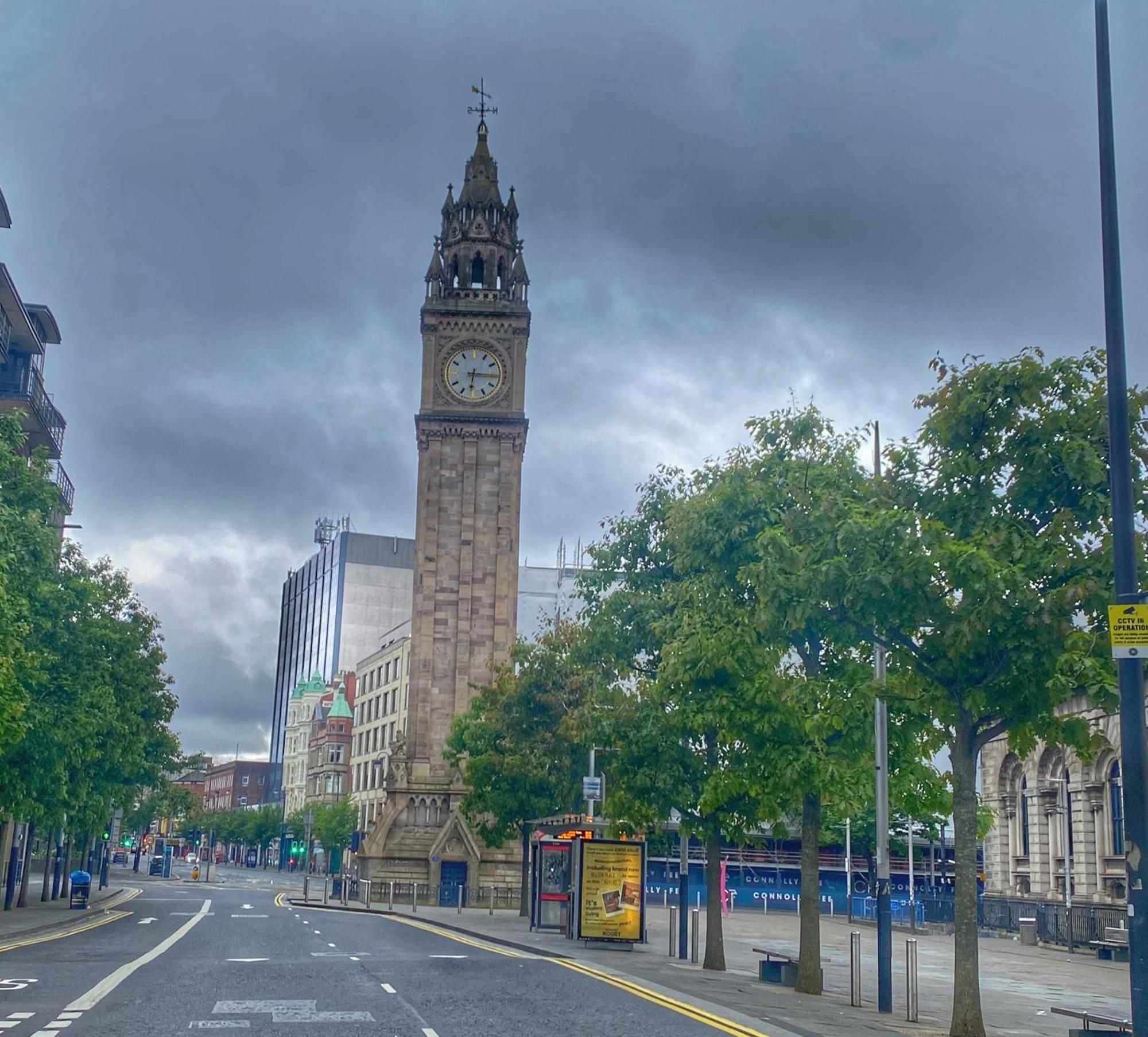 2 Bed City Centre Apt, Free Parking - Albert Clock, Customs House Belfast Esterno foto