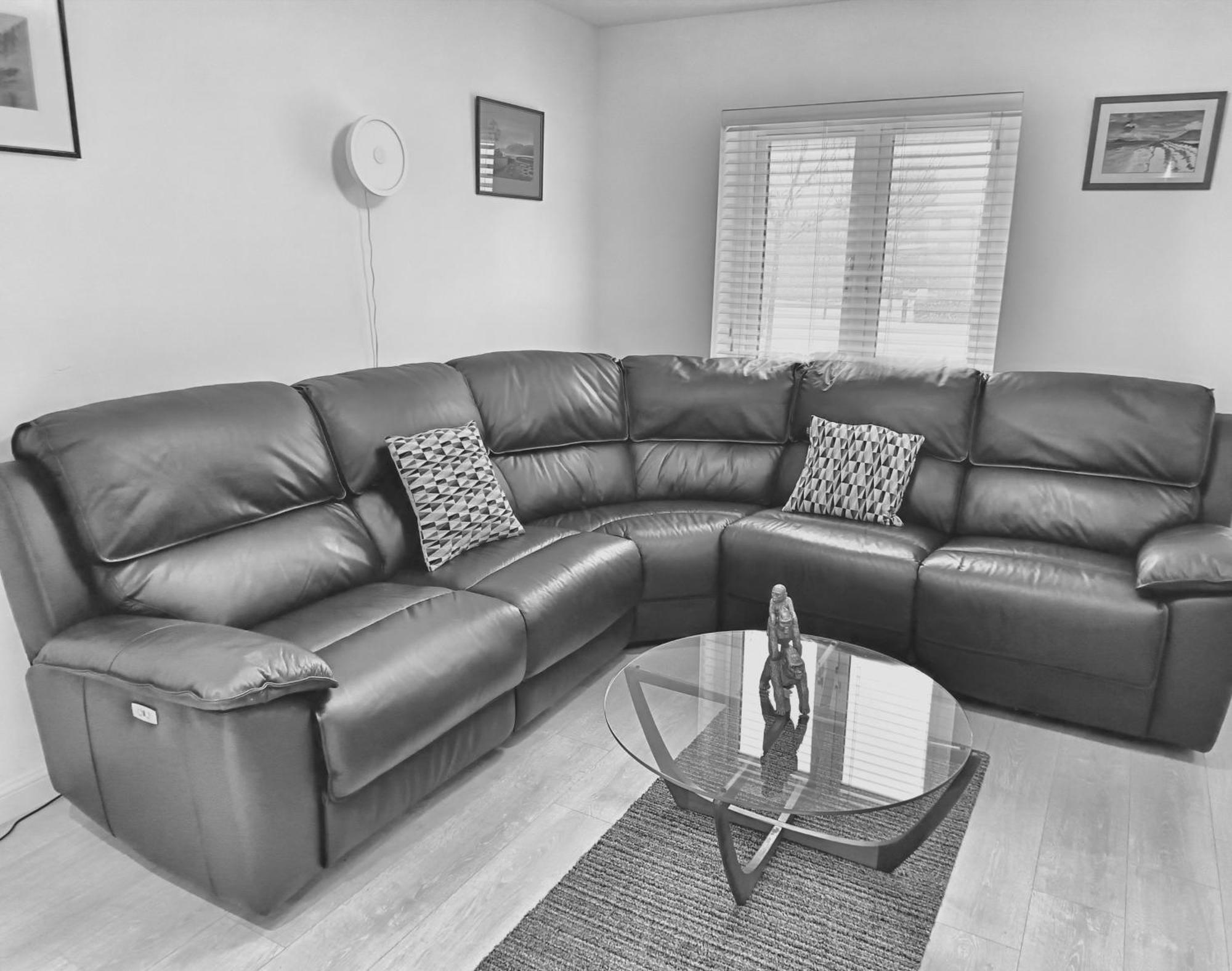 2 Bed City Centre Apt, Free Parking - Albert Clock, Customs House Belfast Esterno foto